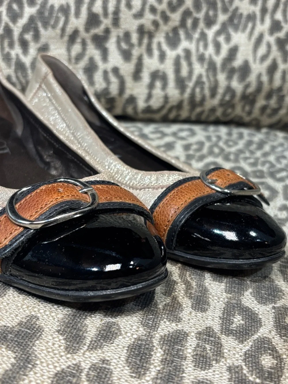 AGL gold metallic flats patent leather toe leather buckle  preppy casual shoe 37